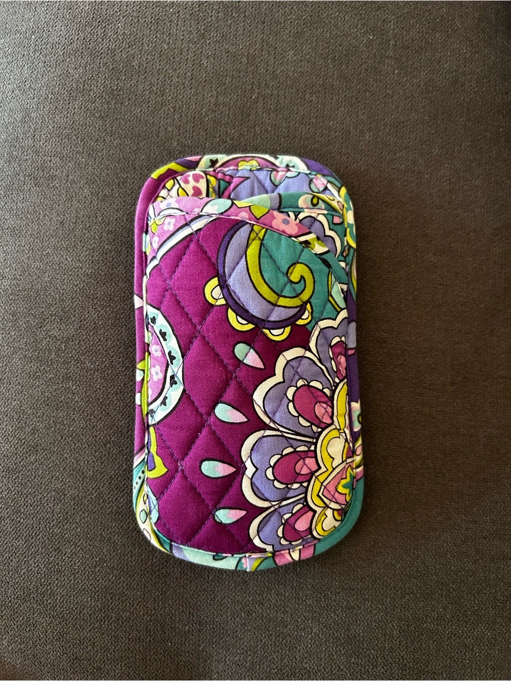 Vera Bradley Quilted Double Eye Case in Retired Heather Pattern - Picture 3 of 13
